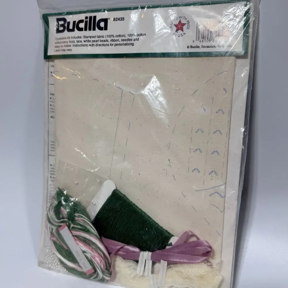 Vtg Bucilla Victorian Christmas Heirloom Stitchery Stocking Kit 18